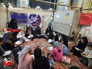 برگزاری سه شنبه های مهدوی  توسط خواهران بسیجی در اهواز