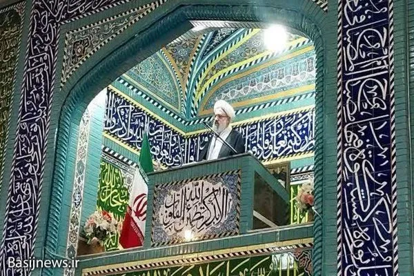 امروز جبهه ایران اسلامی و نظام جمهوری اسلامی جبهه حق است