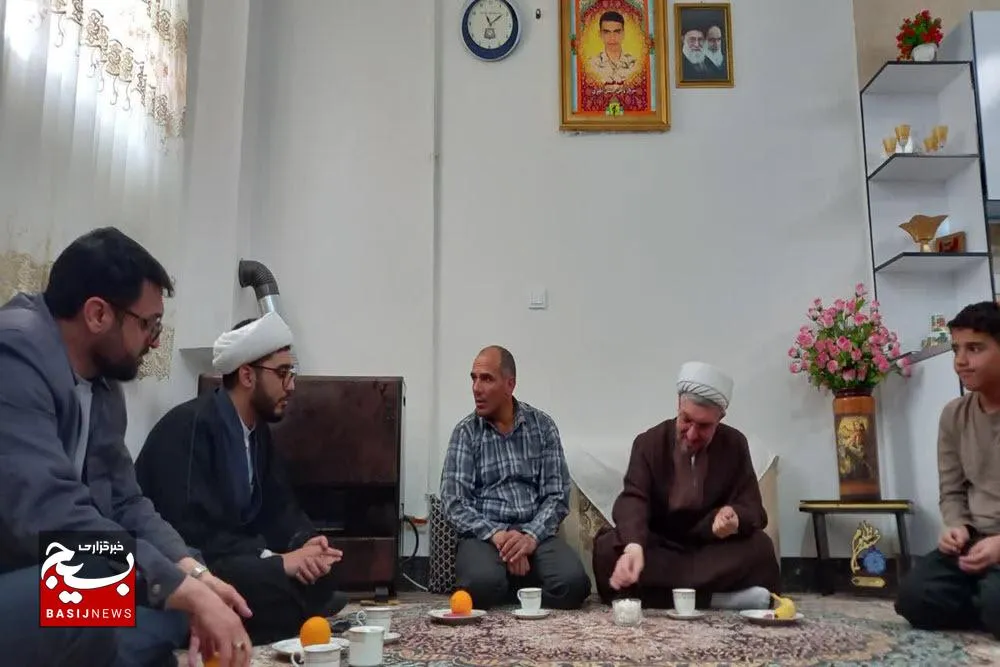بالاترین آرمان جوان ایرانی پیروزی اسلام و نابودی شیطان بزرگ است
