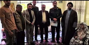 دیدار با خانواده سه شهید غریب در بروجن+فیلم
