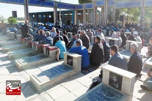 برگزاری باشکوه قرائت دعای پرفیض عرفه در گلزار شهدای اسدآباد