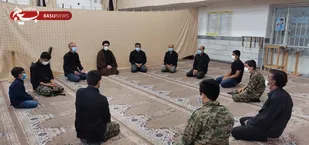 برای هرگروه سنی، یک فرمانده و شورای پایگاه داریم