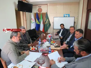 حضور مدیرعامل مجتمع لاستیک بارز در سازمان بسیج کارگران و کارخانجات به منظور رفع موانع تولید کشور