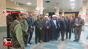 &laquo;نمایشگاه مدرسه انقلاب&raquo; در دبیرستان ماندگار صدوق افتتاح شد