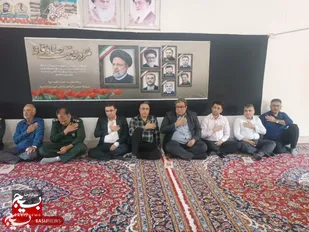 مراسم بزرگداشت امام راحل و شهدای خدمت در اداره امور مالیاتی شاهرود+عکس