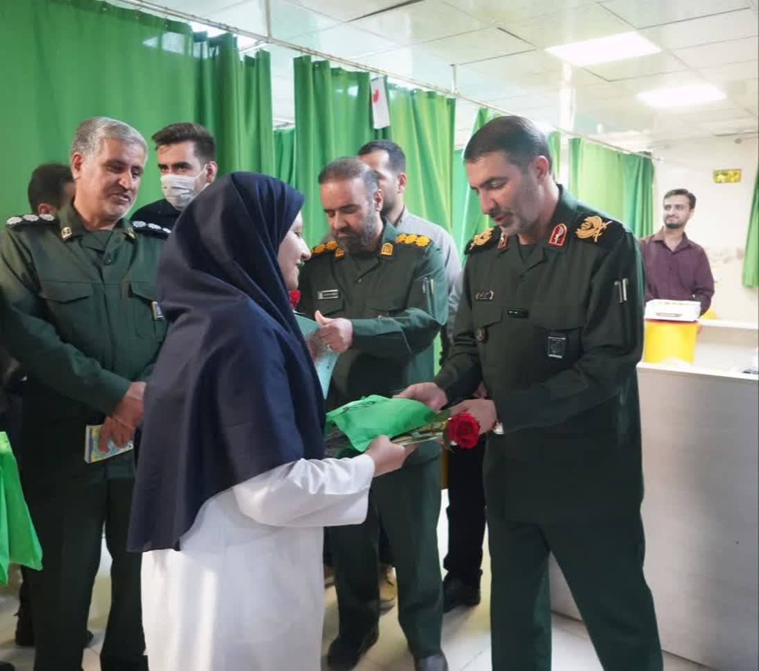 تجلیل مسئولان سپاه فتح از پرستاران در مانگاه امام صادق (ع) یاسوج + ( تصاویر) تجلیل مسئولان سپاه فتح از پرستاران در مانگاه امام صادق (ع) یاسوج + ( تصاویر)
