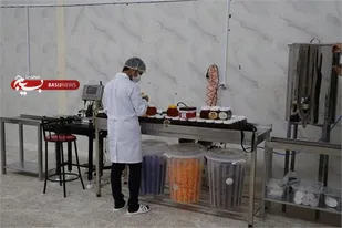 شهیدشیرین کارآفرینی با راه&zwnj;اندازی کارخانه کوچک فرآوری عسل در شاهرود