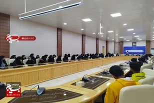 نشست صمیمی دانش آموزان رای اولی شهرستان زهک