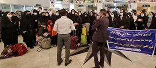 بسیجیان عرصه سلامت شهرستان بندرعباس به اردوی زیارتی مشهد مقدس اعزام شدند