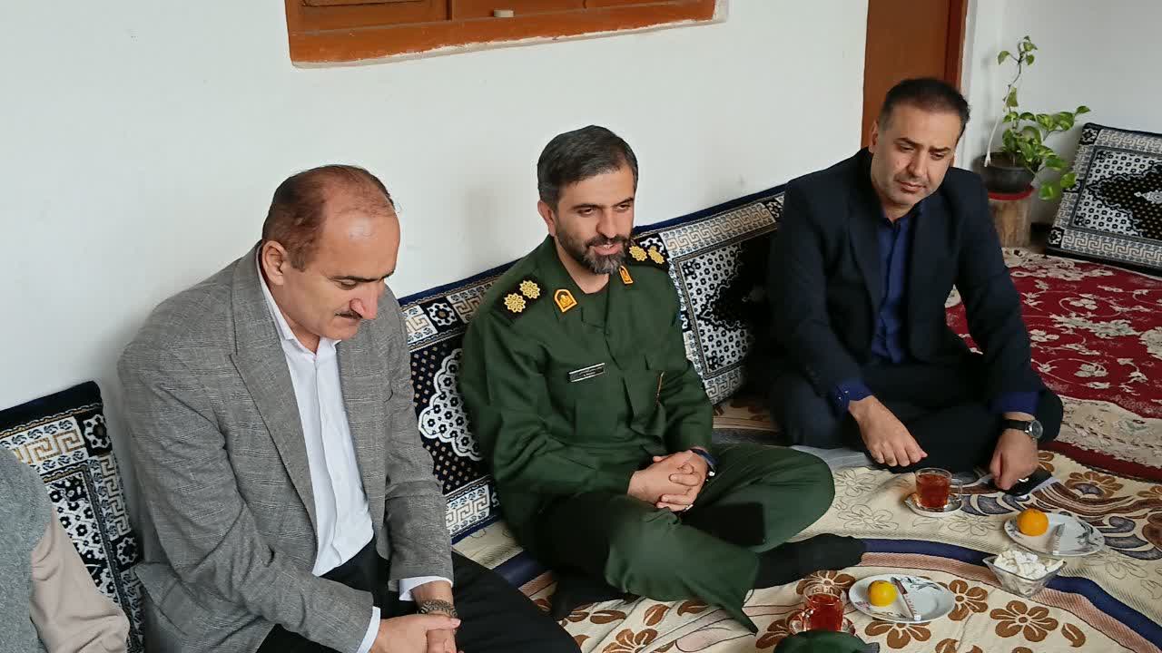 تجدید میثاق با آرمان‌های شهدا و تکریم خانواده شهید «موسی صحراپیما »در شفت