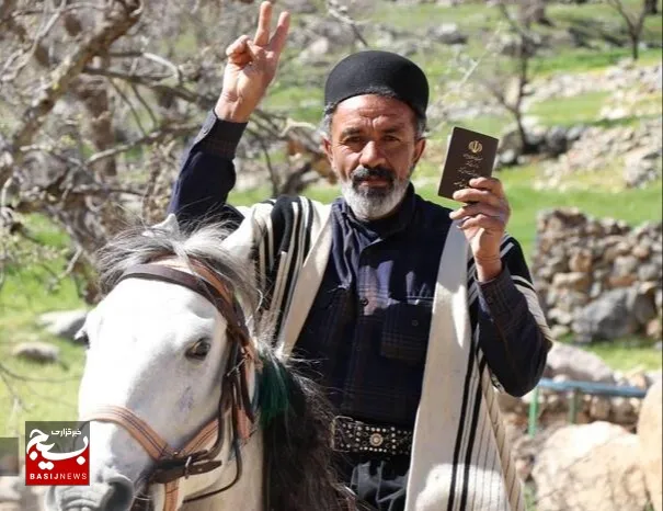 جلوه‌های اقتدار و بصیرت مردم خوزستان در روز انتخابات +عکس