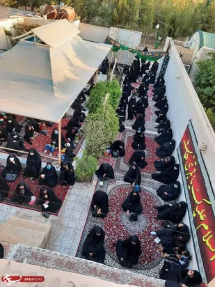 مراسم عزاداری در منزل شهید سامیه زرگر برگزار شد