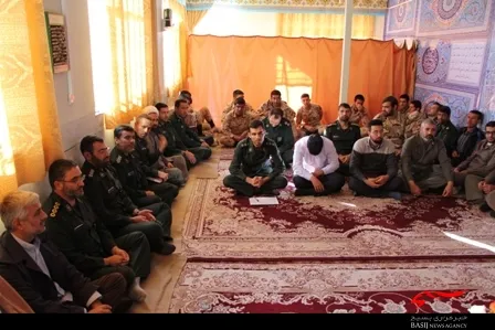 پیروزی در جنگ نرم و سخت در گرو روحیه معنوی است
