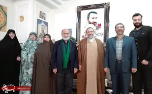 مراسم تجلیل از مادر و همسر شهید صادقی برگزار شد