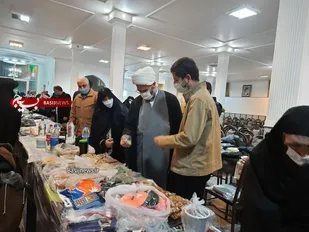 سرکشی امام جمعه سمنان از بازارچه اقتصادی پایگاه بسیج پنج تن آل عبا(ع) سمنان به روایت تصاویر