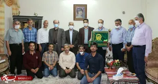 تجلیل از پیشکسوتان الگوسازی برای جوانان است