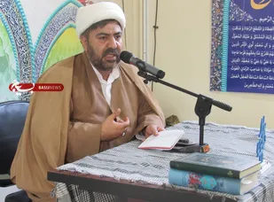 هفته عقیدتی سیاسی در سپاه واقعا توفیقی است که ما بیگانه نباشیم