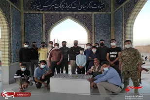 غبار روبی مزار شهید گمنام در زاهدان