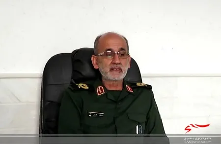 پاسداران نسل امروز کمتر از پاسداران نسل دیروز نیستند/ پاسداران نسل امروز سفیران صدور انقلاب شدند