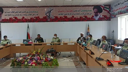 دیدار فرمانده و کارکنان نیروی انتظامی استان با فرمانده تیپ 48 فتح