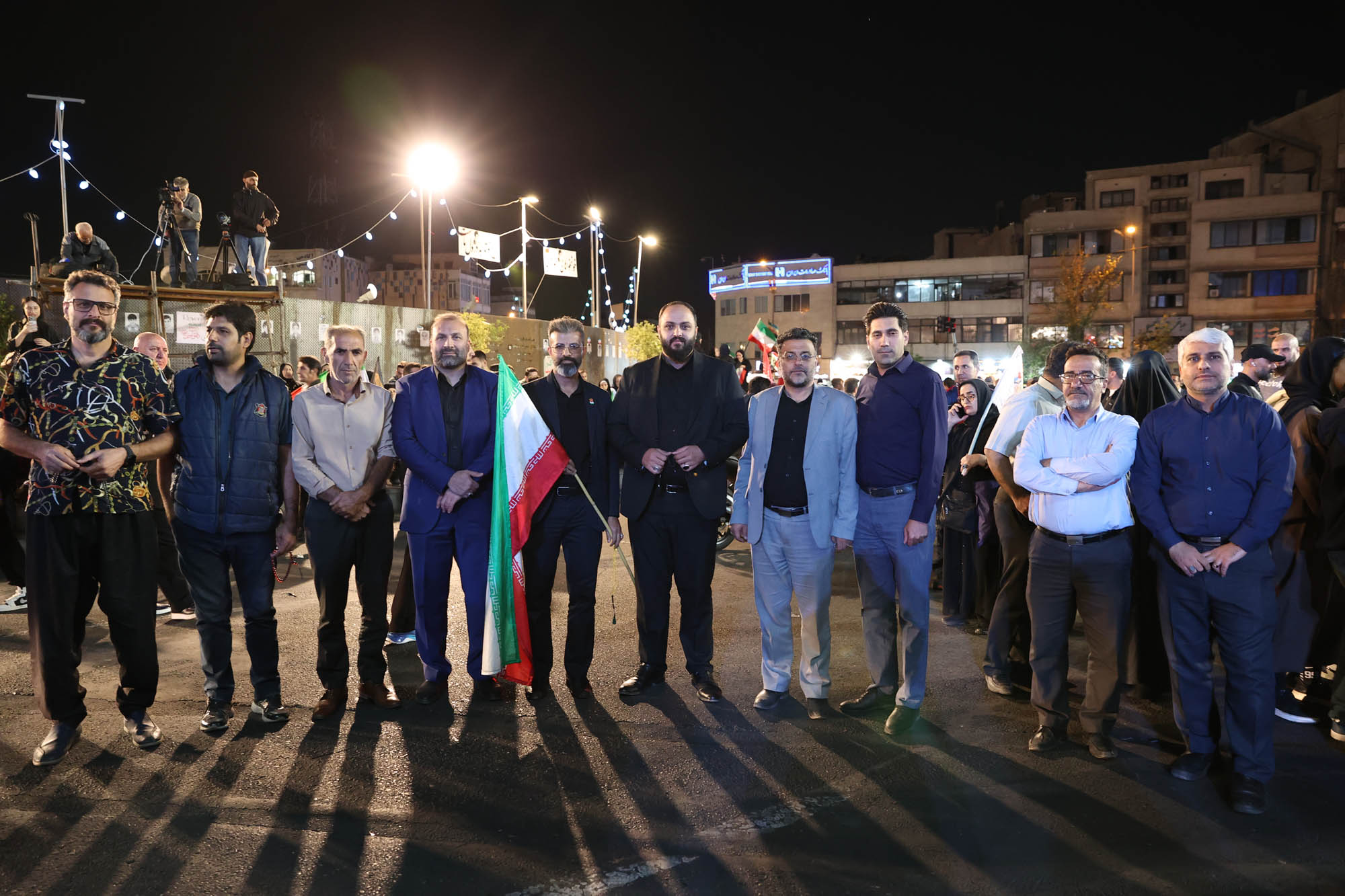 اجتماع بزرگ جامعه ورزش و جوانان «ورزش، جان‌فدای ایران» در میدان انقلاب