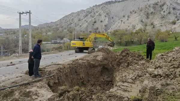 شکستگی خط انتقال اصلی آب «ملکشاهی» با کمترین زمان قطعی رفع شد