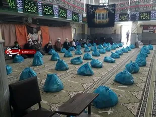 رزمایش کمک مؤمنانه؛ تهیه و توزیع ۷۲ بسته معیشتی