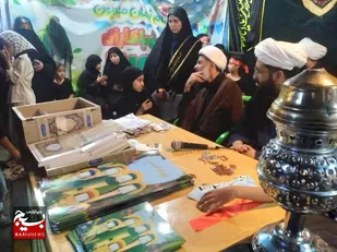 خدمت رسانی به زایرین اربعین در عمود 1334 مسیر نجف -کربلا