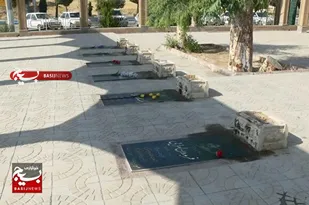 غبارروبی و عطرافشانی مزار مطهر شهدای شهرستان رومشکان
