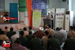 ولی فقیه هادی جامعه به سوی سعادت