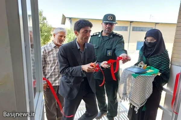 افتتاح کارگاه‌های اقتصاد مقاومتی به مناسبت هفته دفاع مقدس