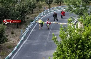 &laquo;پرواز اقتدار&raquo; تکاوران سپاه پاسداران بر فراز برج میلاد تهران