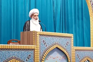 مسئولان برای بهبود وضعیت معیشتی مردم تلاش کنند