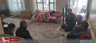 دیدار با خانواده شهید &laquo;تقی زاده&raquo; در اردبیل