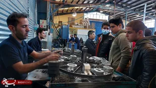 بازدید دانش آموزان نایینی از شرکت تولید قطعات خودرو در نایین
