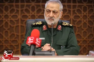 دشمن حربه دیگری به جز فشار اقتصادی ندارد/اصناف و بازاریان با امیدآفرینی در بین مردم دشمن را مأیوس کنند