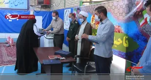اهدا ۲۰ سری جهیزیه به نوعروسان نیازمند حاشیه شهر مشهد