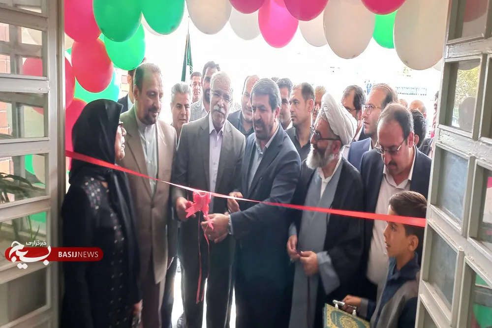 گرهگشایی از پروژههای معطلمانده نهاوند در سفر استاندار گرهگشایی از پروژههای معطلمانده نهاوند در سفر استاندار