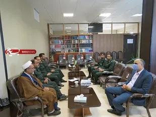 مسئولین سپاه ناحیه مرودشت با رییس دادگستری و دادستان شهرستان مرودشت دیدار کردند
