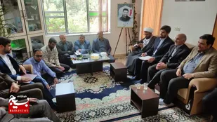 دیدار فرمانده بسیج وزارت جهاد کشاورزی با خانواده اولین شهید مدافع حرم کشور