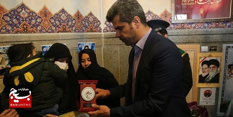 مدال‌های قهرمانی آسیا به خانواده شهید مظفری‌نیا اهدا شد