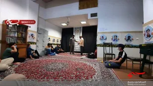 برپایی کلاس های آموزشی سلاح و گشت رضویون در پایگاه انصارالحسین(ع)
