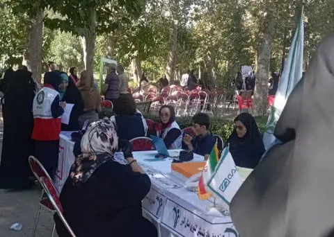 همزمان با هفته گرامیداشت سالمندان، سلام محله با حضور سالمندان کرج برگزار شد