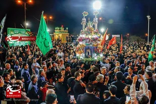 اهتزاز پرچم امام حسین (ع) در کهن شهر شوشتر