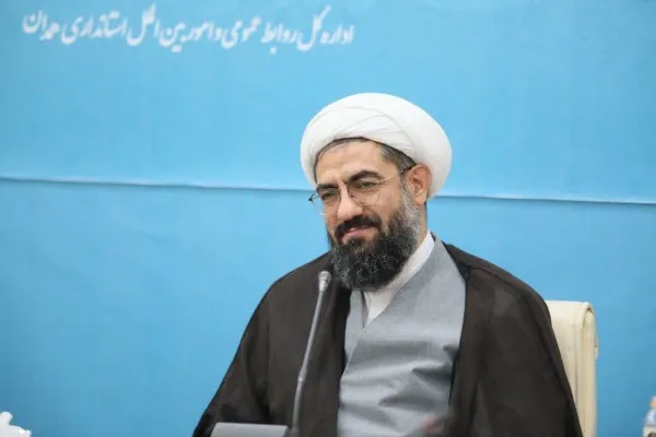 حسینیه‌ها در زمینه‌های فرهنگی و اقتصادی فعال شوند