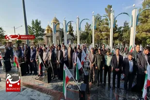 غبارروبی و عطرافشانی گلزار شهدای تویسرکان به مناسبت هفته دولت