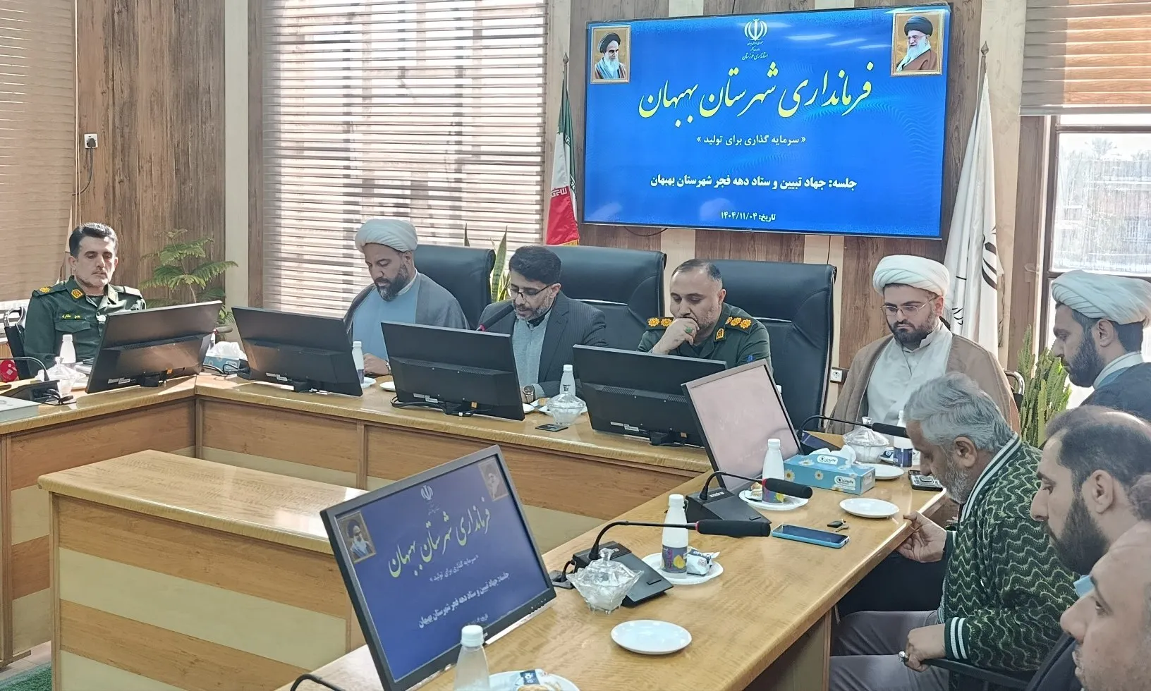 جهاد تبیین سد محکمی در برابر نیت‌های شوم دشمن است/ لزوم پای‌کار بودن و هوشیاری رؤسای ادارات