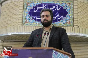هنرمند بصیر و آزاده تراز انقلاب اسلامی در بزنگاه های مهم سکوت نمی کند