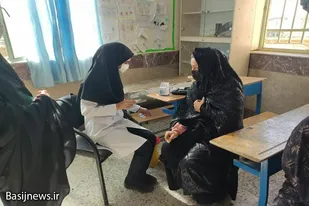 ارائه خدمات بینایی سنجی توسط گروه جهادی شهید سیاهکالی ملایر