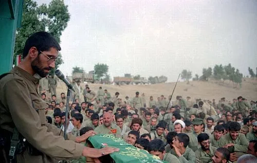 چهل سالگی انقلاب در سایه وحدت و همدلی/دشمن با عملیات روانی بدنبال اختلاف افکنی است